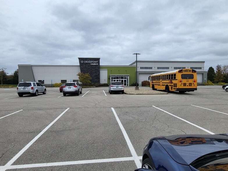 13678 Silverstone Dr, Fishers, IN à louer - Photo principale – Image 1 sur 5