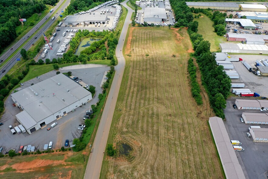 1 Morland Dr, Statesville, NC à vendre - Photo de l’immeuble – Image 2 sur 10