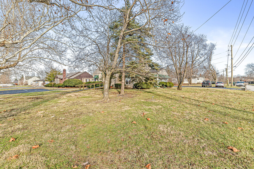 1101 N Shadeland Ave, Indianapolis, IN à vendre - Photo de l’immeuble – Image 3 sur 31