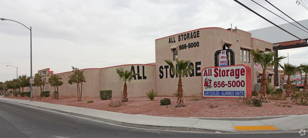 3290 N Rancho Dr, Las Vegas, NV à vendre - Photo principale – Image 1 sur 4