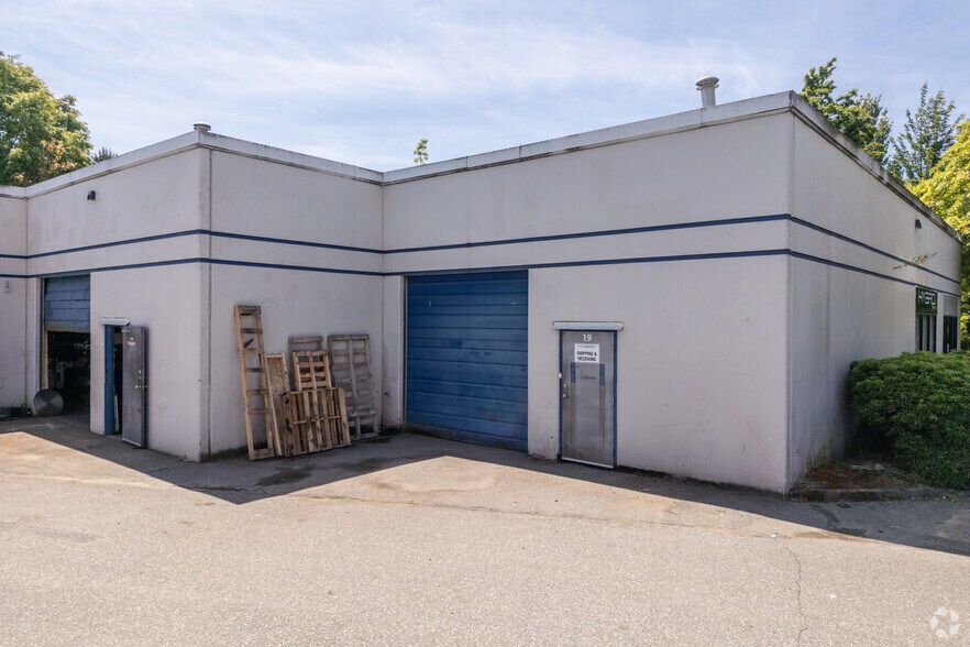 18812 96th Ave, Surrey, BC à louer - Photo de l’immeuble – Image 3 sur 3