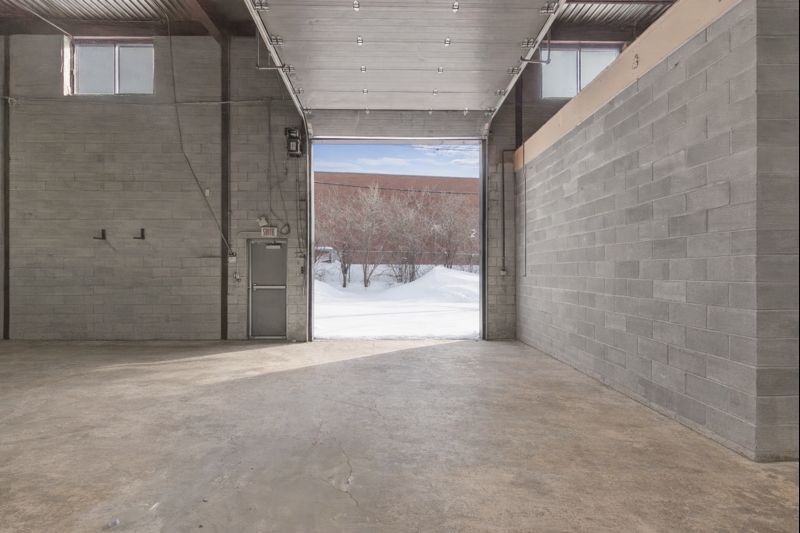 9170 Boul Maurice-Duplessis, Montréal, QC à louer - Photo de l’immeuble – Image 3 sur 26