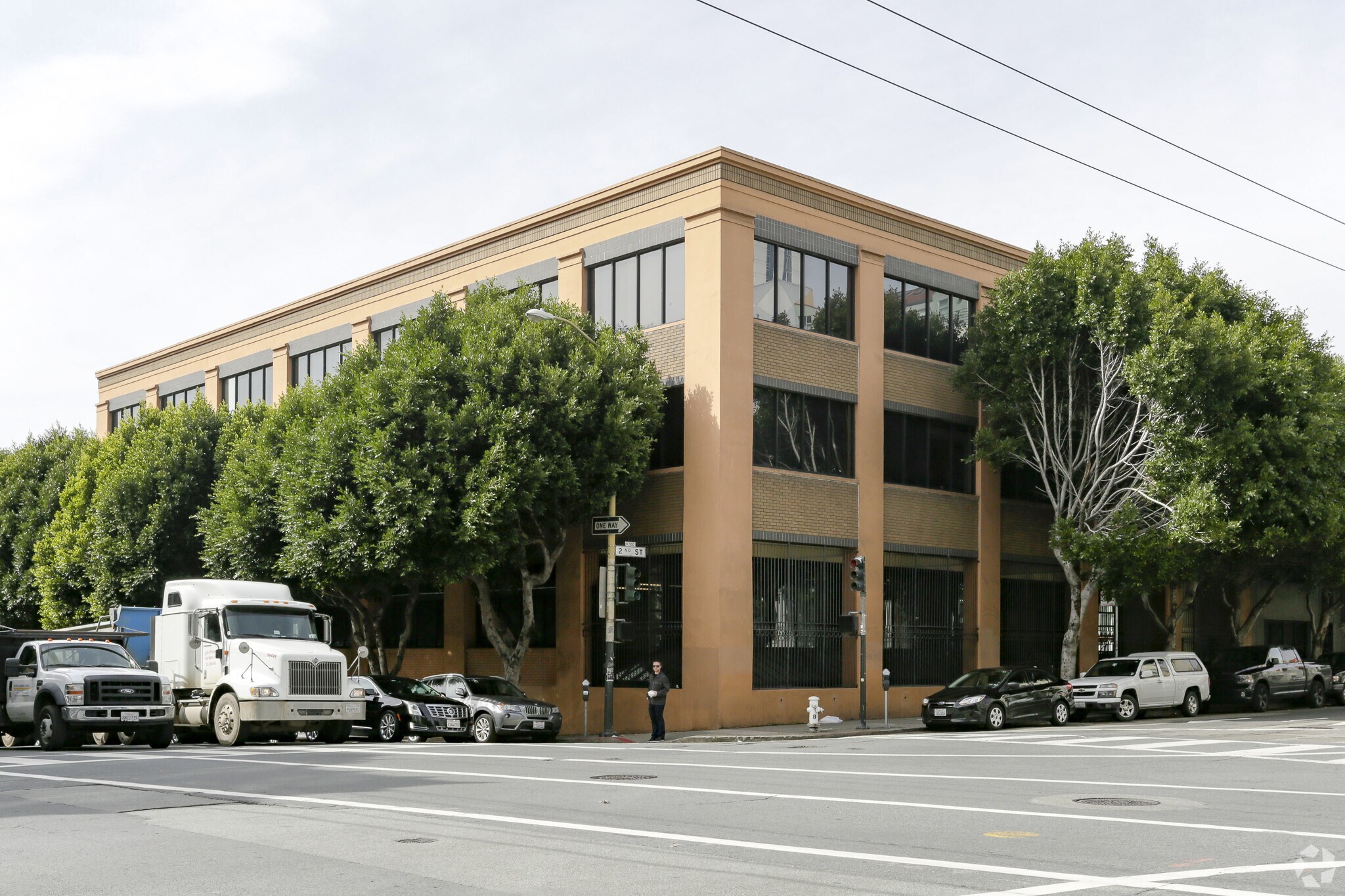 490 2nd St, San Francisco, CA à louer Photo principale– Image 1 sur 43