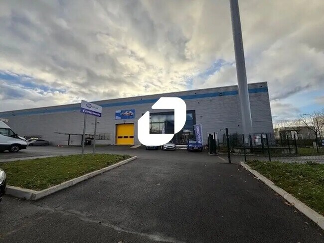 Plus de détails pour Bureau, Local d'activités à louer