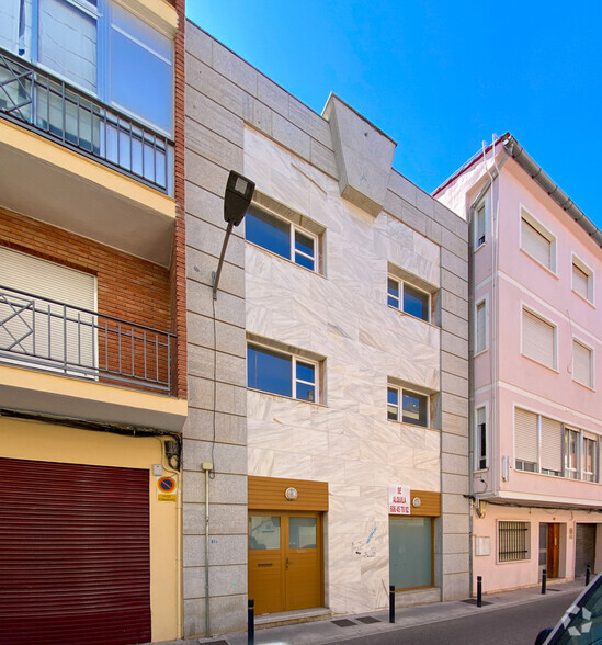 Calle De Ángel Martín Puebla, 30, Guadalajara, Guadalajara à louer - Photo de l’immeuble – Image 2 sur 2