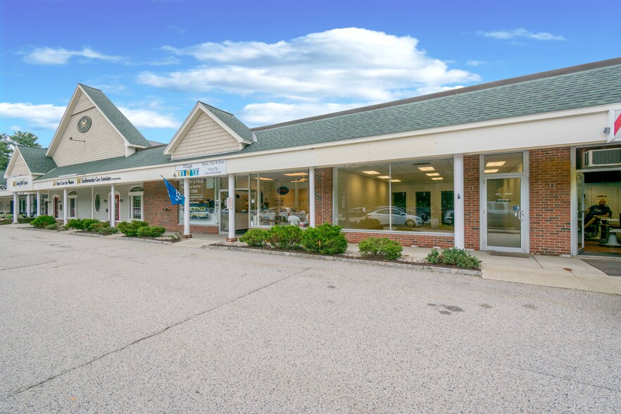 127 Long Sands Rd, York, ME à louer - Photo de l’immeuble – Image 2 sur 14
