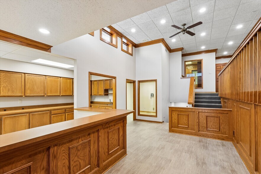 535 Main St, Ames, IA à louer - Photo intérieure – Image 3 sur 38