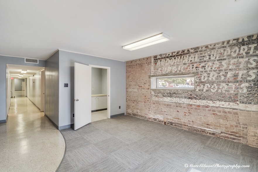 512-514 Crockett St, Shreveport, LA à louer - Photo intérieure – Image 1 sur 9