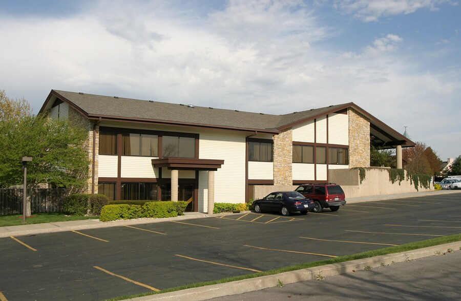 7220 W 98th Ter, Overland Park, KS à vendre - Photo de l’immeuble – Image 2 sur 5