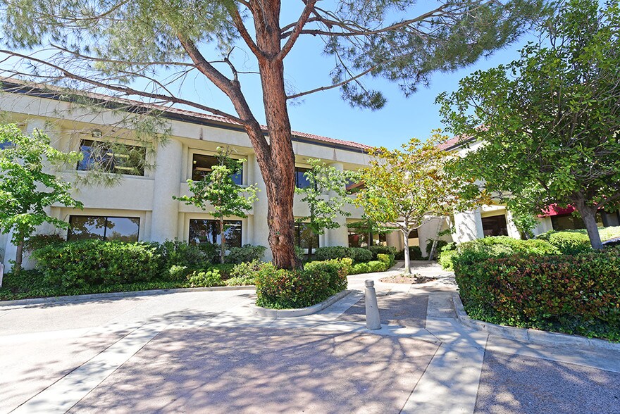29645 Rancho California Rd, Temecula, CA à louer - Photo de l’immeuble – Image 3 sur 7