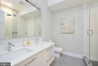 Plus de détails pour 1461 Chapin St NW, Washington, DC - Logement à vendre