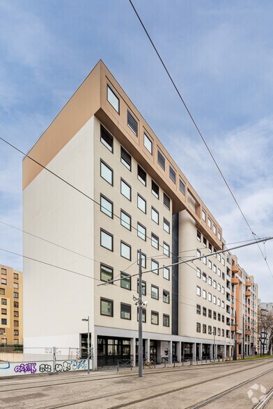 Bureau dans Lyon à louer - Photo de l’immeuble – Image 2 sur 3