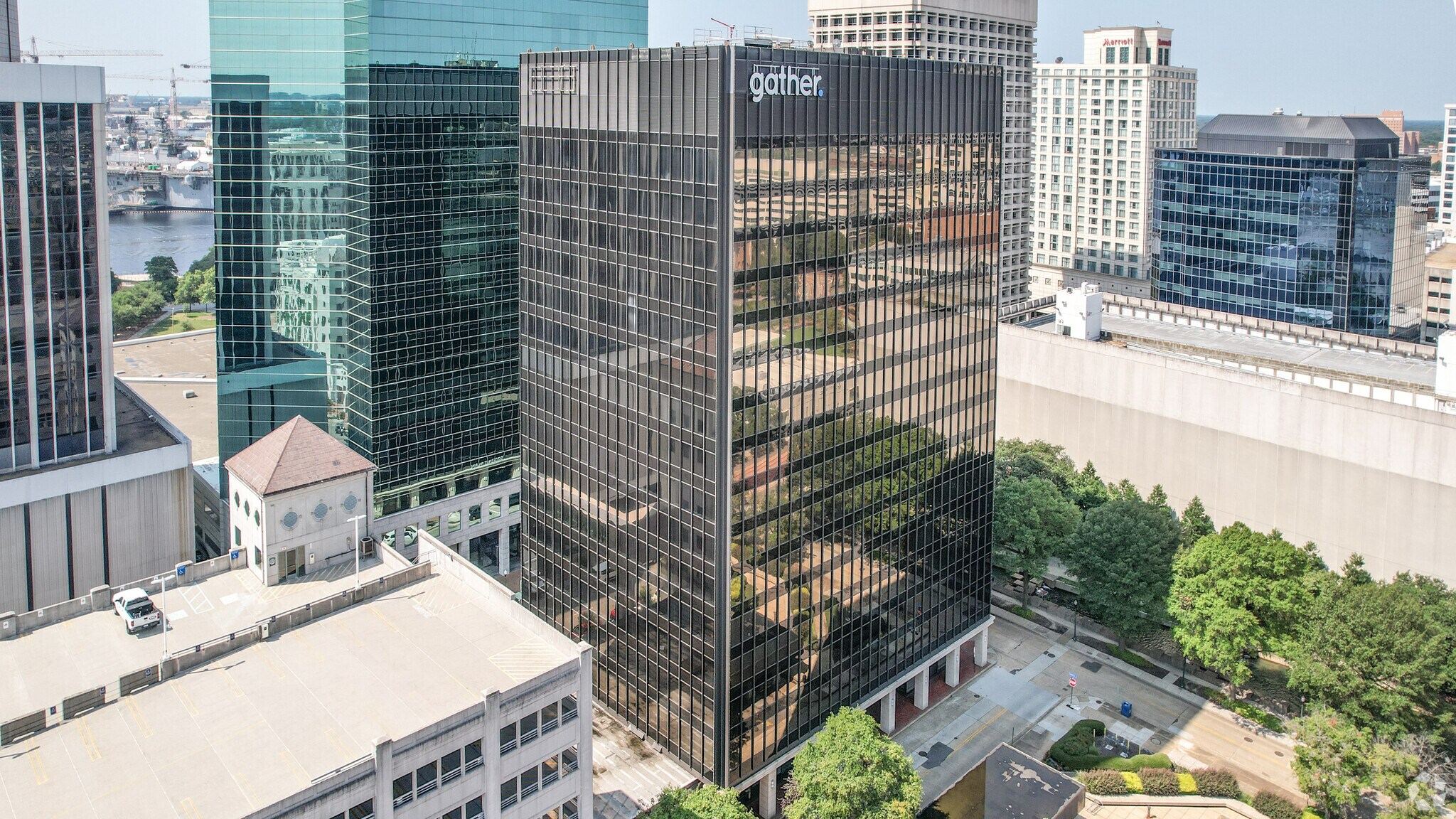 500 E Main St, Norfolk, VA à louer Photo principale– Image 1 sur 6