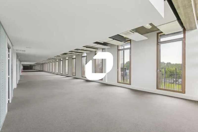 Bureau dans Bordeaux à louer - Photo de l’immeuble – Image 3 sur 12