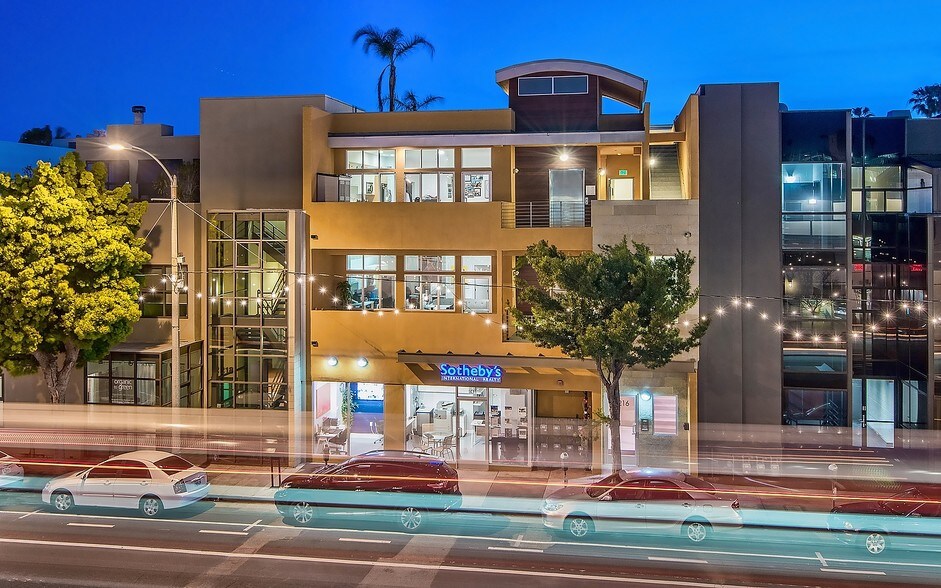 2216 Main St, Santa Monica, CA à vendre - Photo de l’immeuble – Image 2 sur 42
