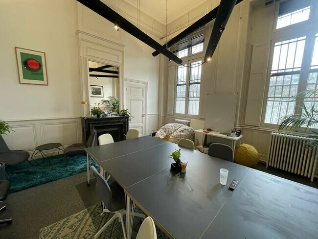 Plus de détails pour Bureau à louer