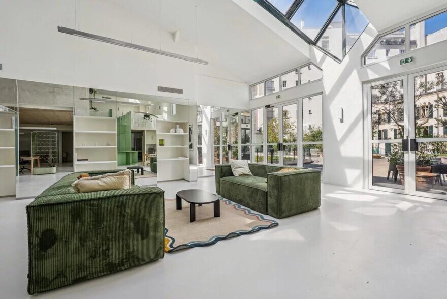 Bureau dans Paris à vendre - Photo de l’immeuble – Image 1 sur 12