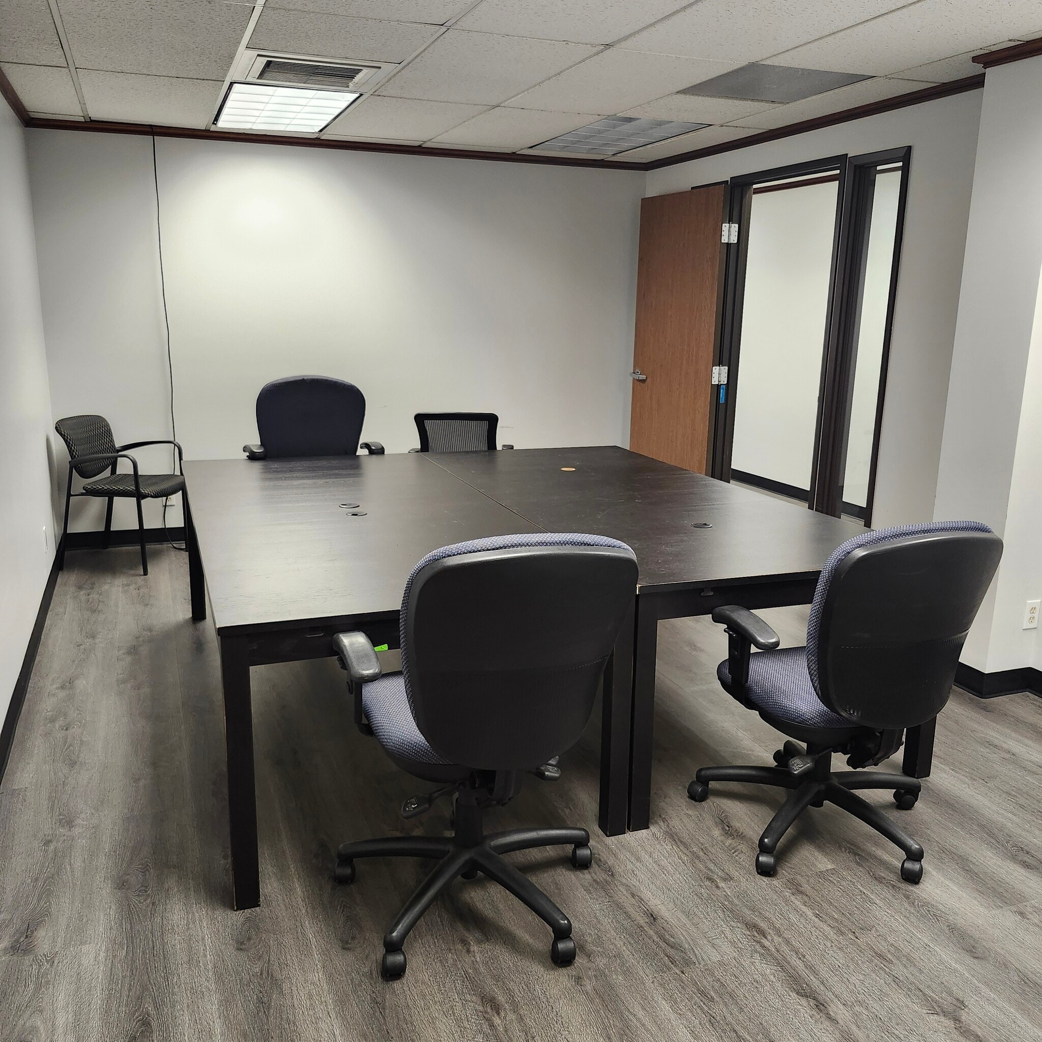 750 Fairmont Ave, Glendale, CA à louer Photo intérieure– Image 1 sur 5