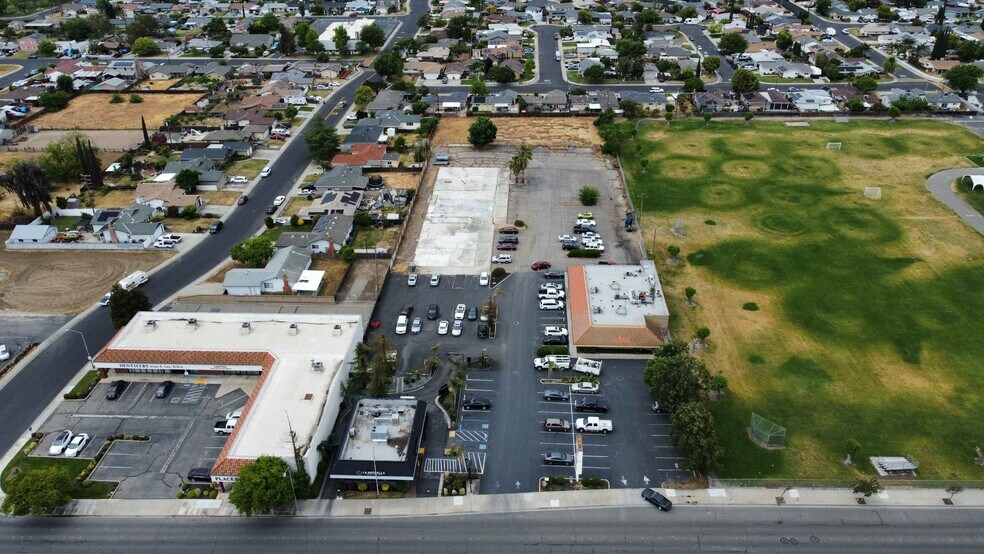757-847 N Main St, Manteca, CA à louer - Photo de l’immeuble – Image 3 sur 7
