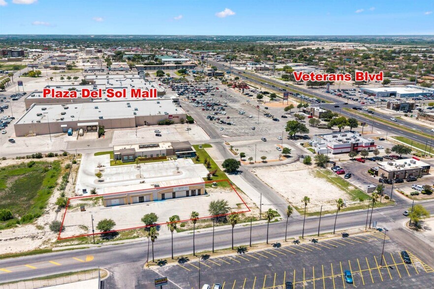 159 Braddie Dr, Del Rio, TX à vendre - Photo de l’immeuble – Image 2 sur 29