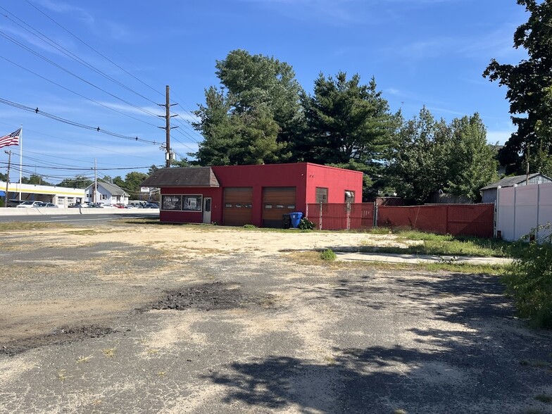 540 NJ-36, Belford, NJ à vendre - Photo principale – Image 1 sur 3