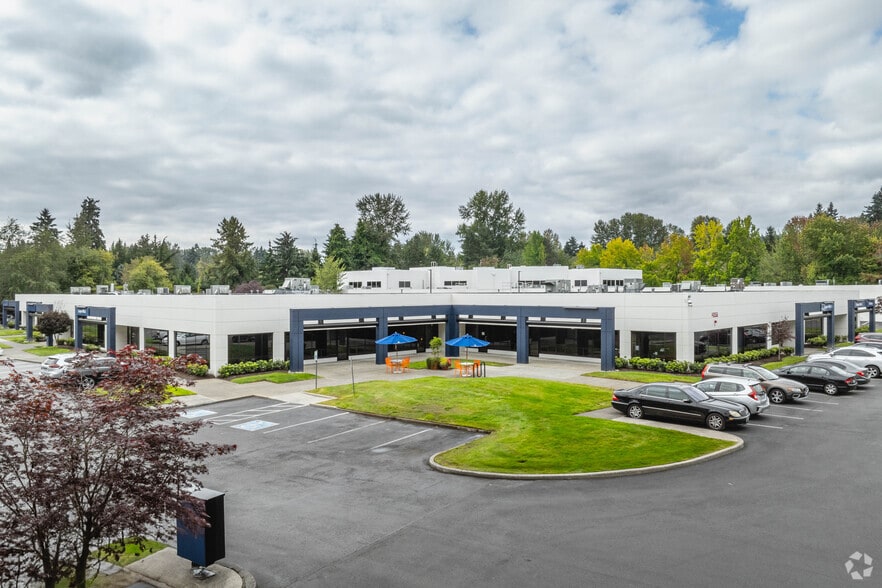 22125 17th Ave SE, Bothell, WA à louer - Photo principale – Image 1 sur 5