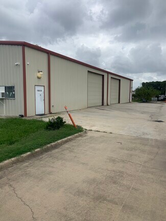 Plus de détails pour 19638 Dunbar Ave, Humble, TX - Industriel/Logistique à louer