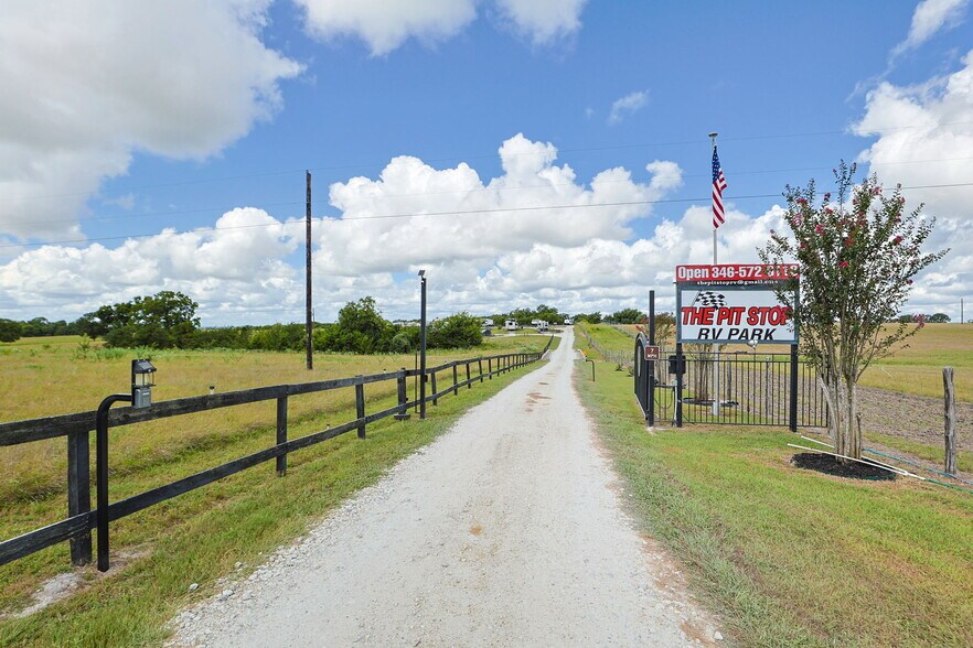 6049 FM 3090 Rd, Anderson, TX à vendre - Photo de l’immeuble – Image 2 sur 32