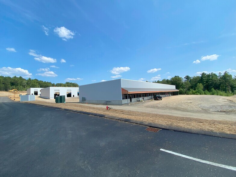 5-27 Crane Way, Hudson, NH à louer - Photo de l’immeuble – Image 2 sur 3