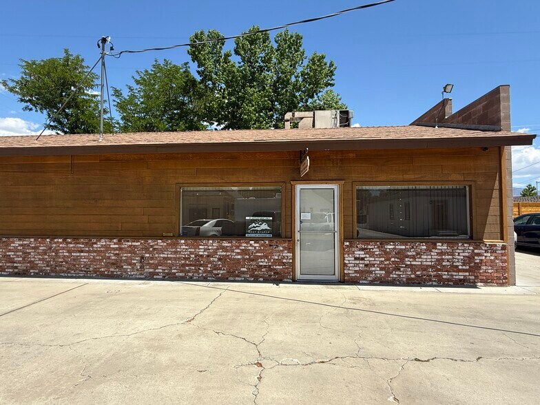 568 W Line St, Bishop, CA à vendre - Photo de l’immeuble – Image 3 sur 30