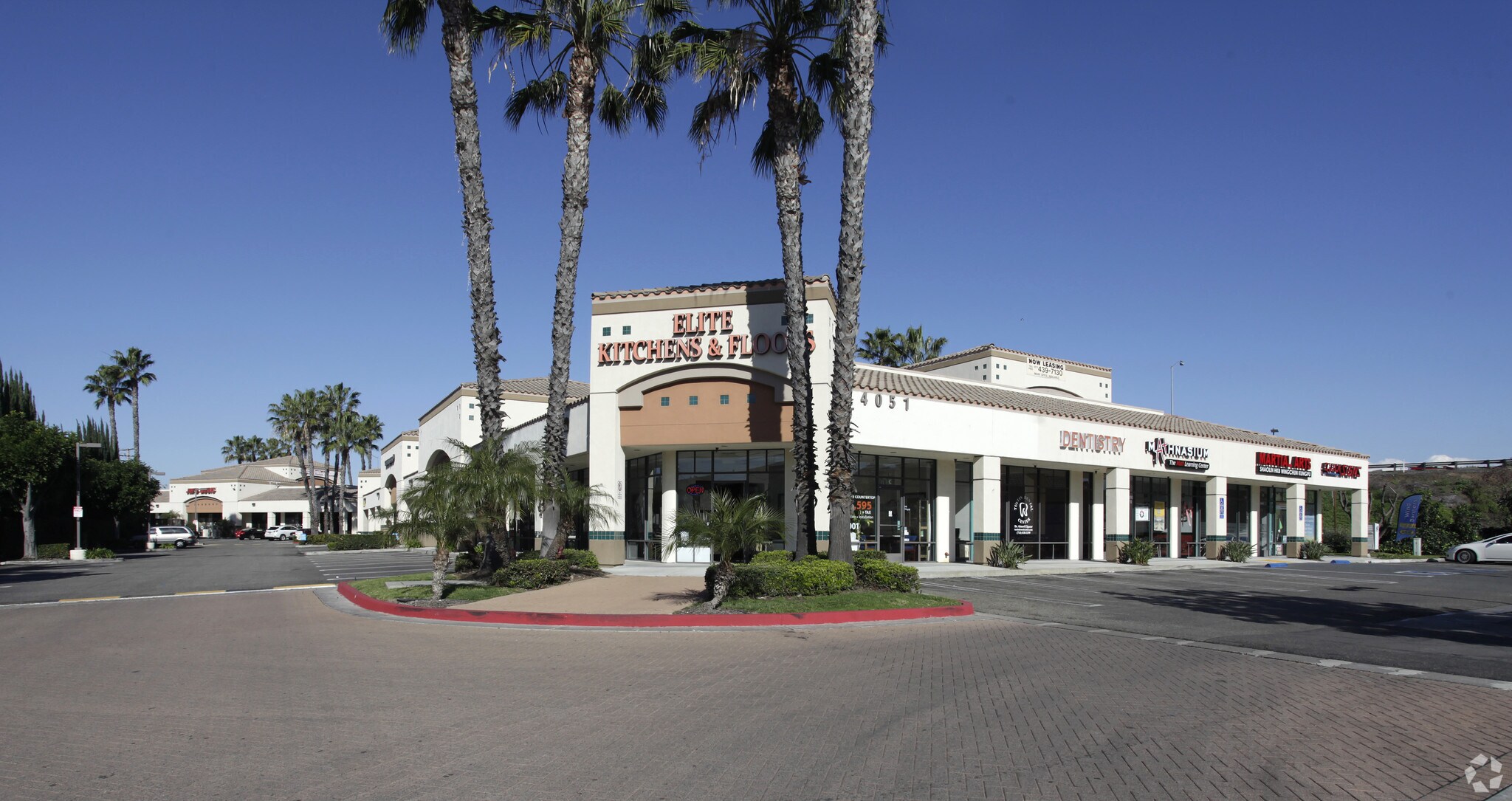 14051-14061 Newport Ave, Tustin, CA à louer Photo principale– Image 1 sur 6