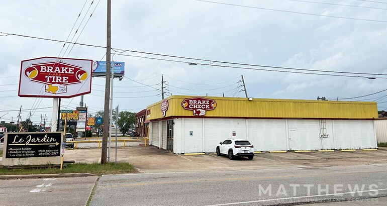 1300 FM 1960, Houston, TX à louer Photo principale– Image 1 sur 5