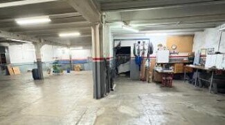 Plus de détails pour Local commercial à louer