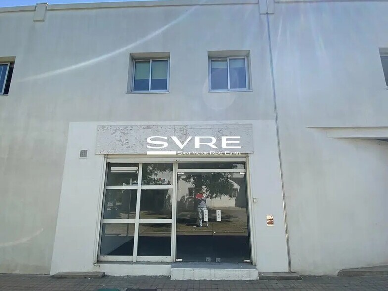 Local commercial dans Vitrolles à louer - Photo de l’immeuble – Image 3 sur 6