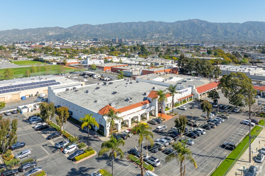 1111 W Alameda Ave, Burbank, CA à vendre - Photo de l’immeuble – Image 3 sur 7