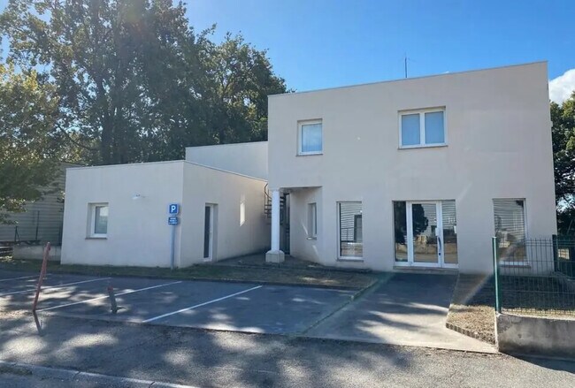 Plus de détails pour Bureau à louer