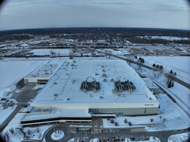 2700 S Saginaw Rd, Midland, MI à vendre – Image 2 sur 25