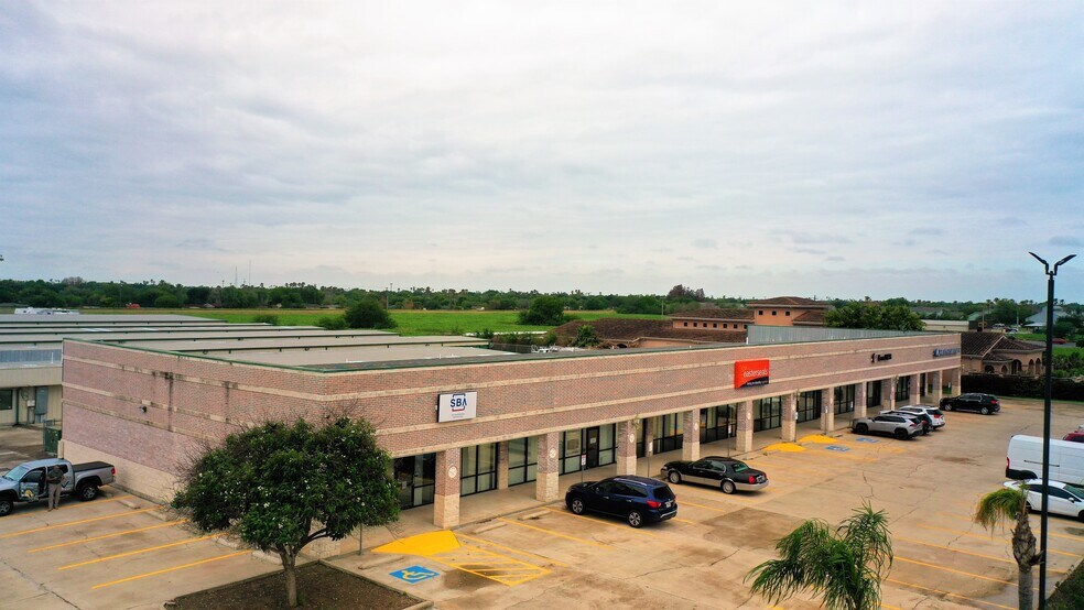 2426 E Tyler Ave, Harlingen, TX à louer - Photo de l’immeuble – Image 2 sur 2