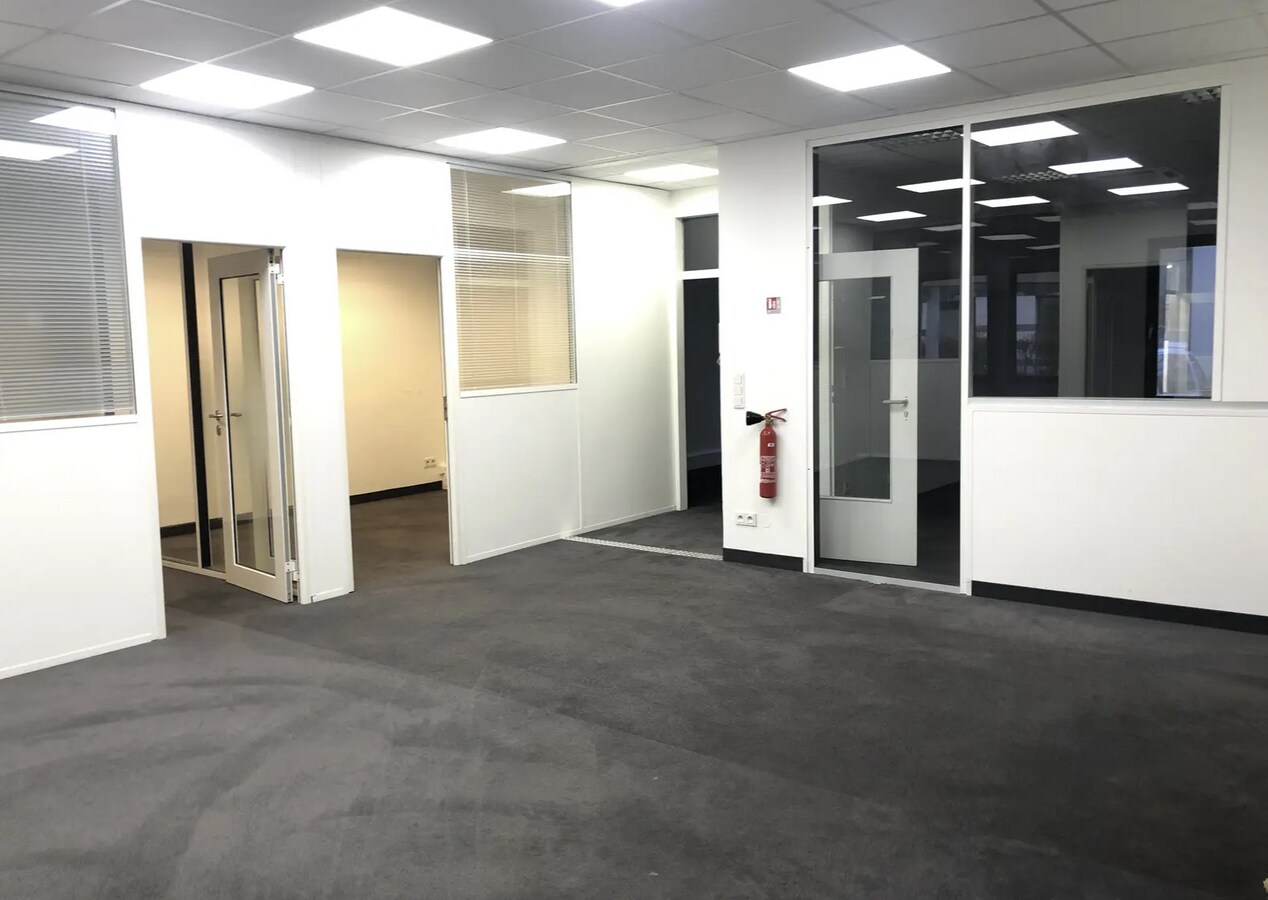 3 Place Du Village, Gennevilliers, HDS 92230 -  -  - Photo intérieure - Image 1 of 1