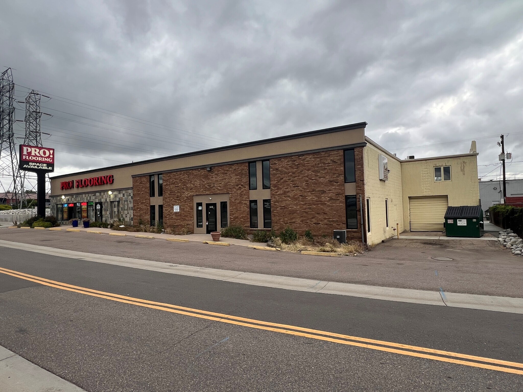2061-2095 W Hampden Ave, Englewood, CO à louer Photo de l’immeuble– Image 1 sur 12