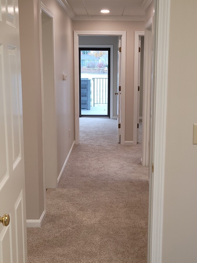 500 Market St, Portsmouth, NH 03801 - Lot 10 -  - Photo intérieure - Image 1 of 11