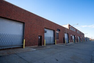4401 W Kinzie St, Chicago, IL à louer Photo intérieure– Image 1 sur 2