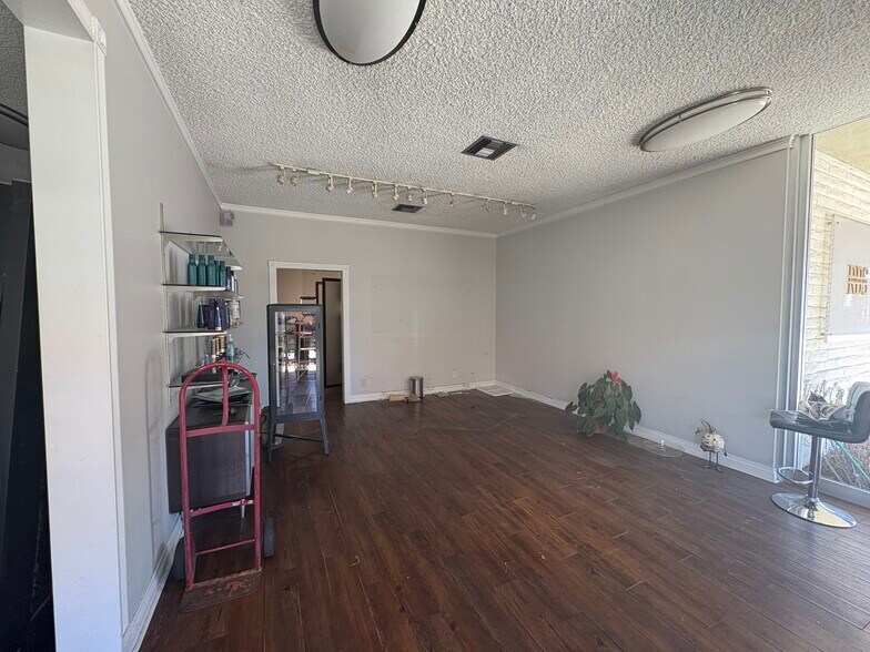 23-29 S 6th St, Redlands, CA à louer - Photo de l’immeuble – Image 2 sur 14