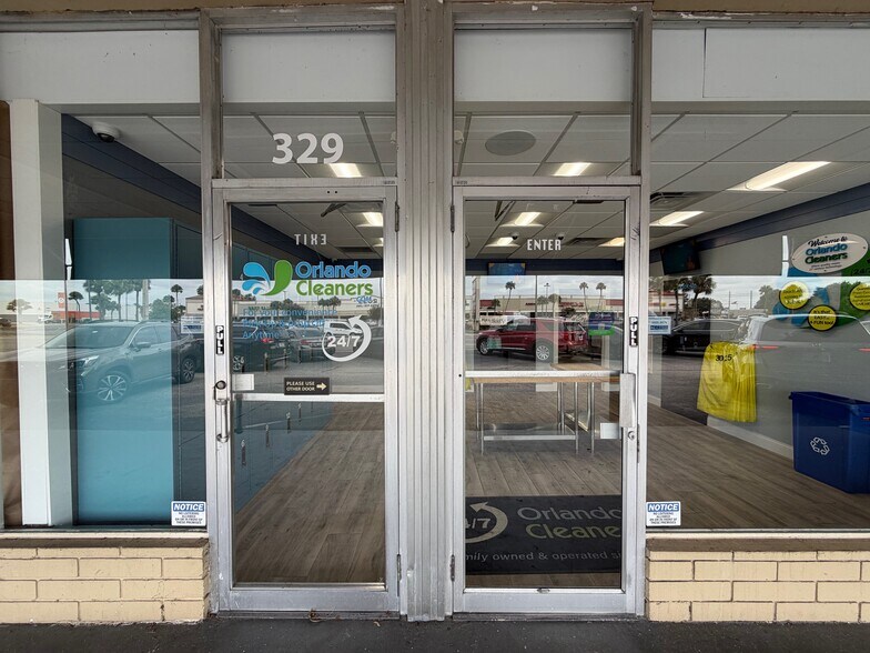 321 E Michigan St, Orlando, FL à louer - Photo de l’immeuble – Image 3 sur 13