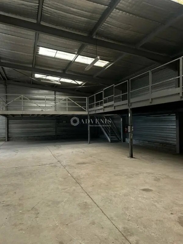 Local d’activités dans  à louer Photo intérieure– Image 1 sur 10