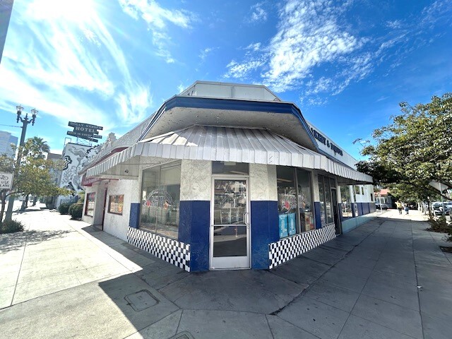 351-355 Pacific Ave, Long Beach, CA à louer - Photo de l’immeuble – Image 2 sur 14