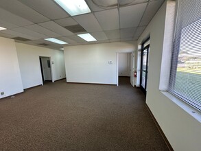 7672 Avianca Dr, Redding, CA à louer Photo intérieure– Image 2 sur 4