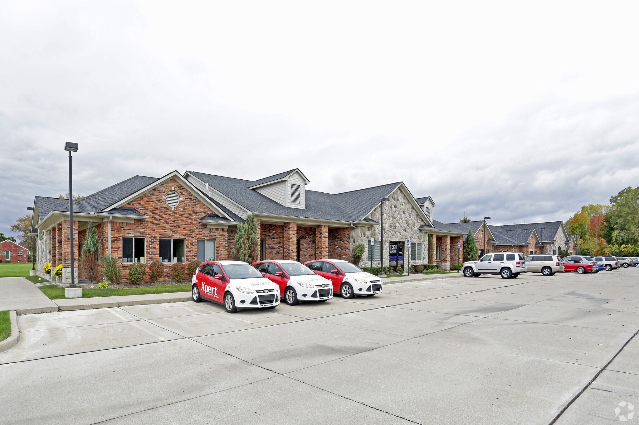 38765-38795 Mound Rd, Sterling Heights, MI à louer Photo de l’immeuble– Image 1 sur 6
