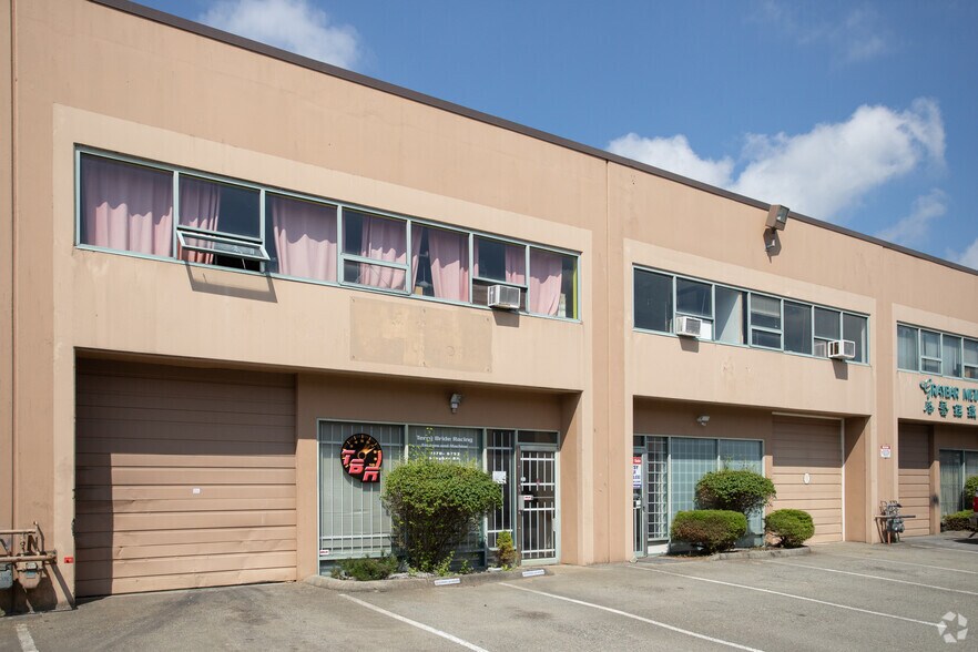 6755 Graybar Rd, Richmond, BC à louer - Photo de l’immeuble – Image 2 sur 3