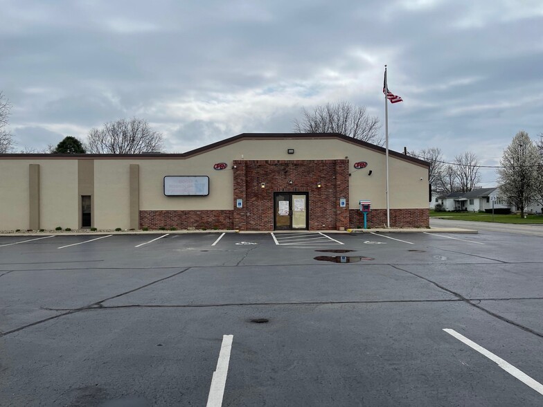 487 W Main St, West Jefferson, OH à louer - Photo de l’immeuble – Image 3 sur 28